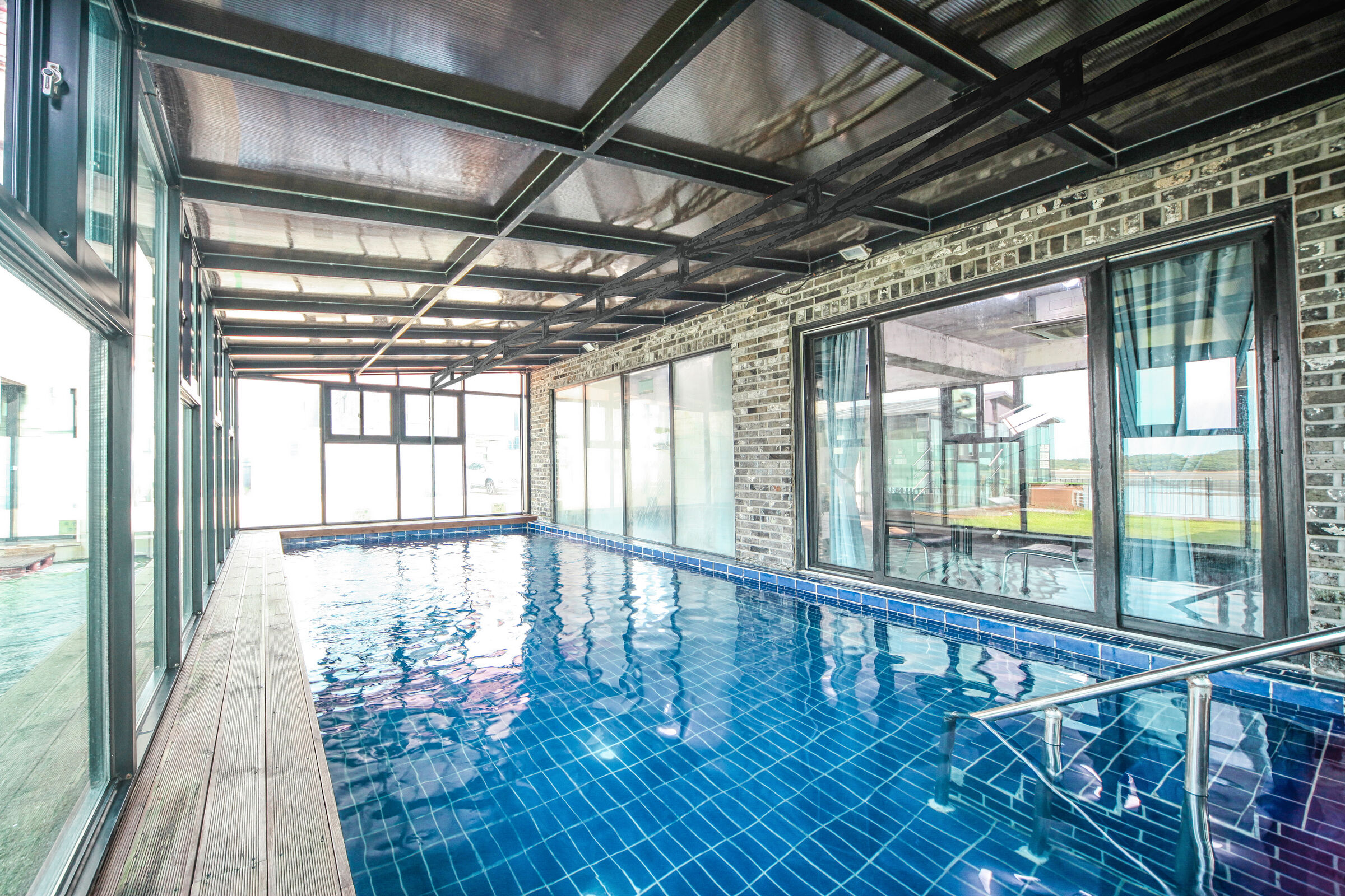 체크메이트 대부도 풀빌라 수영장